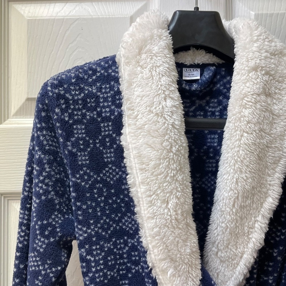 Ulta Beauty Fleece Robe S/M Blue‎ Print Belted Pockets Cozy Sherpa Collar Cuffs